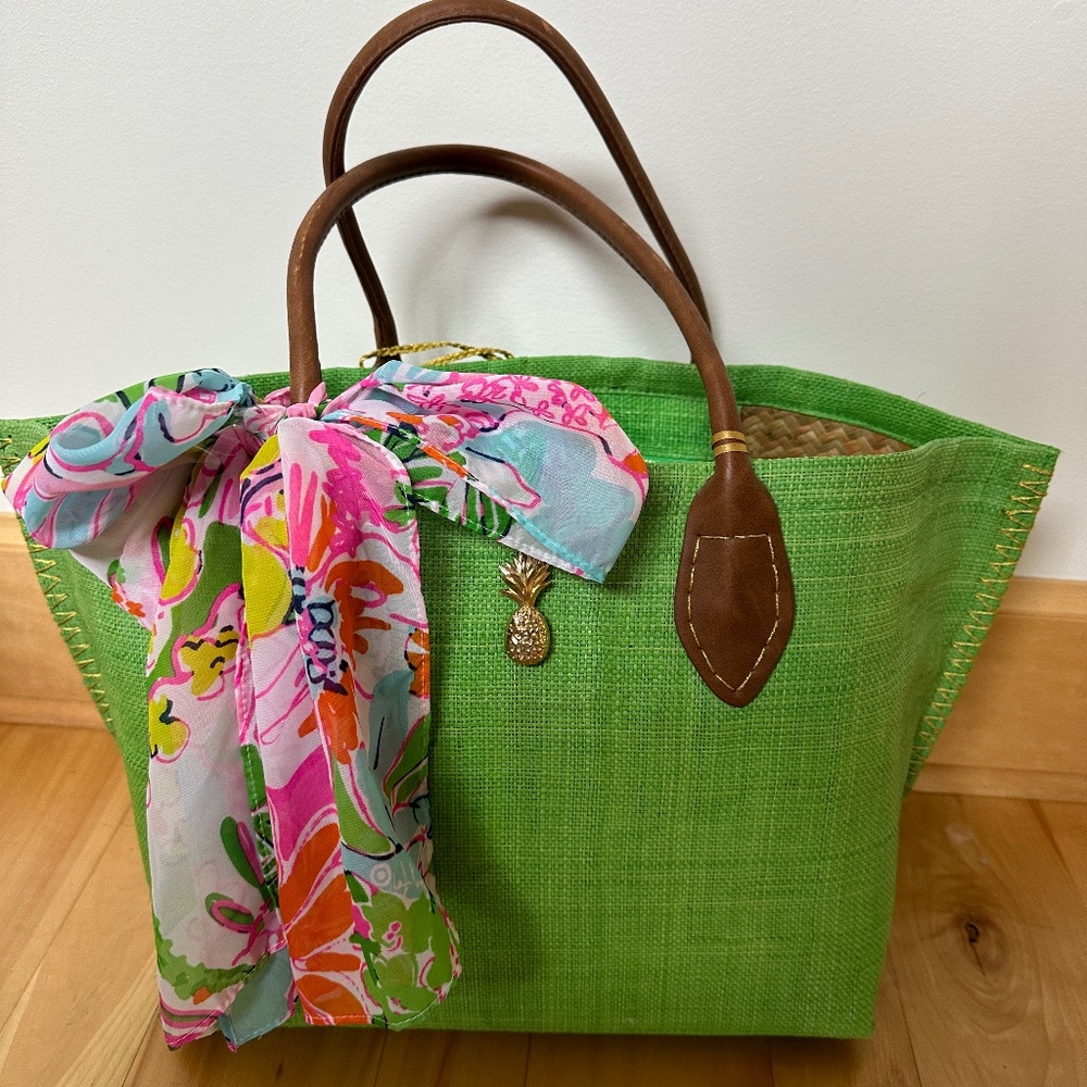 Limited Edition Lilly Pulitzer for Target green straw tote - brand new with tags
